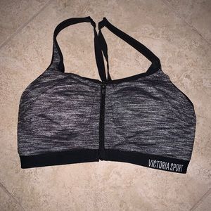 VS Knockout Sports Bra